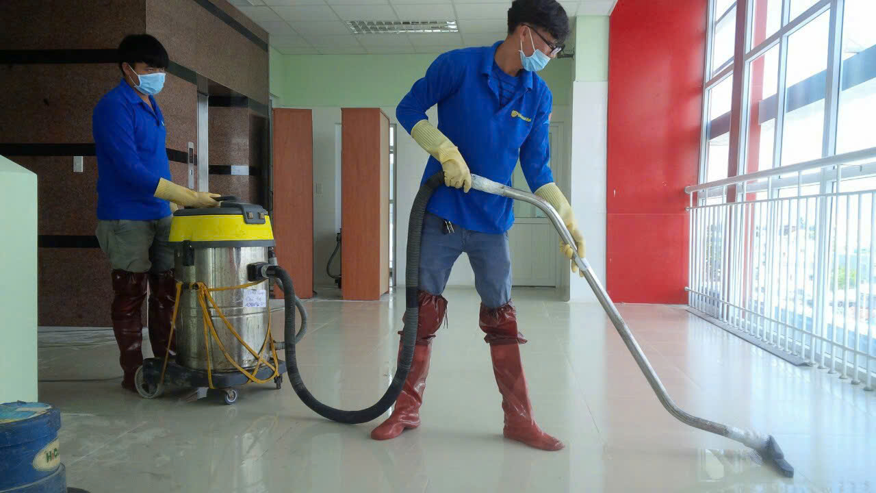 Tạp vụ nhà riêng